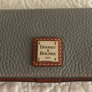 Dooney & Bourke small gray Saffiano leather wallet
